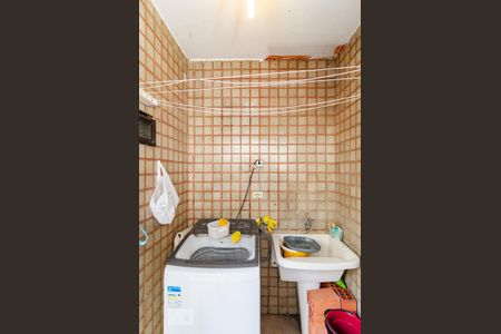 Casa à venda com 132m², 3 quartos e 2 vagasLavanderia