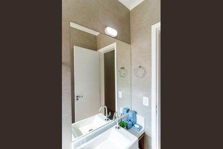 Casa à venda com 132m², 3 quartos e 2 vagasBanheiro Social