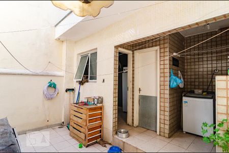 Casa à venda com 132m², 3 quartos e 2 vagasÁrea de Serviço