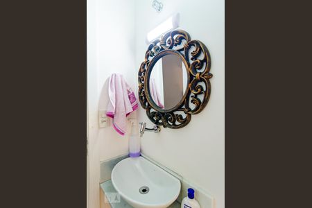 Lavabo de casa para alugar com 3 quartos, 132m² em Parque Jabaquara, São Paulo