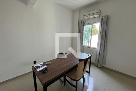 Escritorio de casa à venda com 4 quartos, 391m² em Jardim Guanabara, Rio de Janeiro