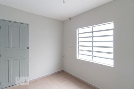 Casa à venda com 200m², 4 quartos e 2 vagasQuarto 2