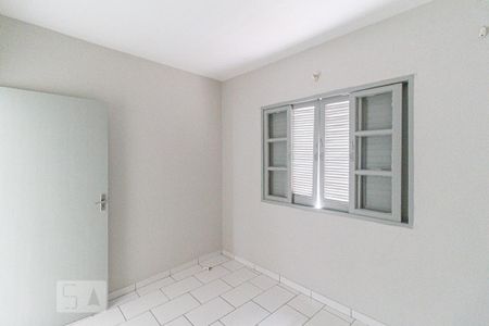 Casa à venda com 200m², 4 quartos e 2 vagasQuarto 4