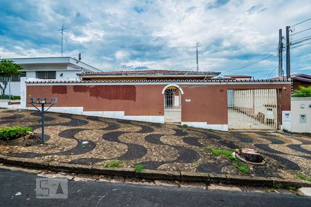 Casa à venda com 400m², 7 quartos e 6 vagasFachada