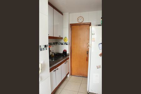 Apartamento à venda com 68m², 2 quartos e 1 vagaCozinha