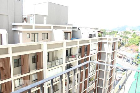 varanda de apartamento à venda com 2 quartos, 68m² em Tanque, Rio de Janeiro