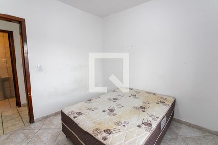 Quarto 1 de apartamento para alugar com 2 quartos, 65m² em Vila Ipiranga, Porto Alegre