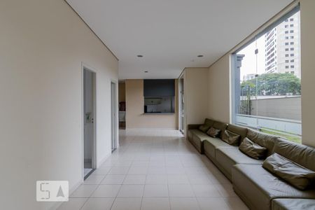 Apartamento para alugar com 50m², 2 quartos e 1 vaga Apartamento para alugar com 50m², 2 quartos e 1 vagaÁrea comum - Salão de festas