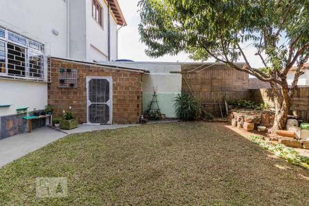 Casa à venda com 246m², 6 quartos e 2 vagasQuintal