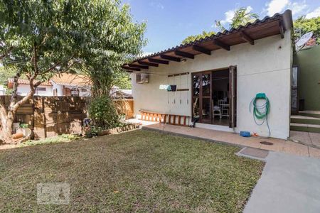 Casa à venda com 246m², 6 quartos e 2 vagasQuintal
