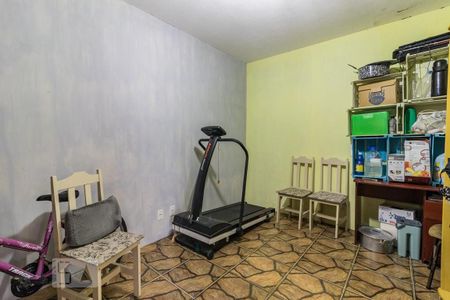 Casa à venda com 246m², 6 quartos e 2 vagasQuarto de Serviço