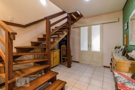 Sala de casa à venda com 6 quartos, 246m² em Nonoai, Porto Alegre