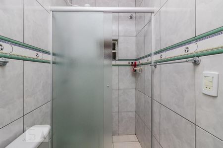 Casa à venda com 246m², 6 quartos e 2 vagasbanheiro da suite 01