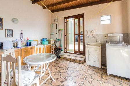 Casa à venda com 246m², 6 quartos e 2 vagasDetalhe da area de serviço