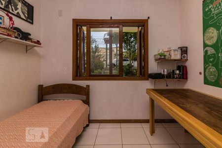 Dormitório de casa à venda com 6 quartos, 246m² em Nonoai, Porto Alegre