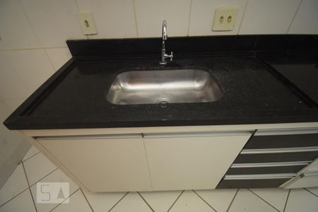 Apartamento para alugar com 55m², 2 quartos e 1 vagaCozinha - Armários