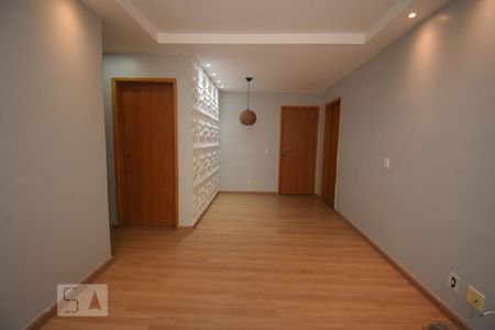 Apartamento para alugar com 55m², 2 quartos e 1 vagaSala