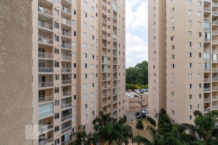 Vista da Sala de apartamento para alugar com 2 quartos, 44m² em Jardim Íris, São Paulo