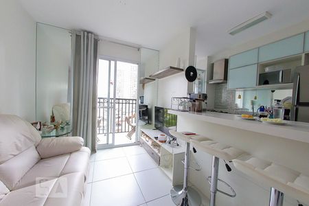 Sala de apartamento para alugar com 2 quartos, 55m² em Vila Augusta, Guarulhos