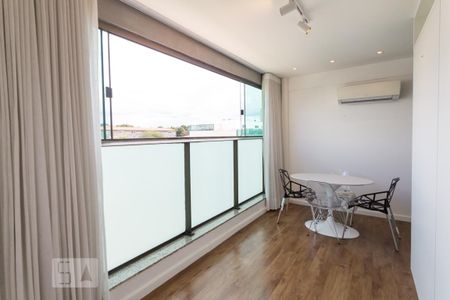 Sala de apartamento para alugar com 1 quarto, 46m² em Asa Norte, Brasília