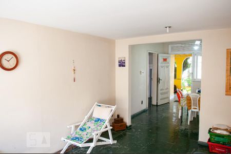 Sala 2 de casa para alugar com 4 quartos, 390m² em Pechincha, Rio de Janeiro