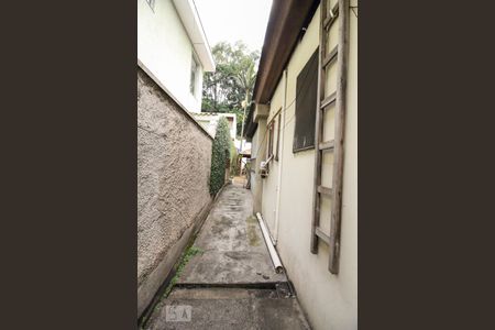 Casa à venda com 261m², 3 quartos e 4 vagasCorredor Externo