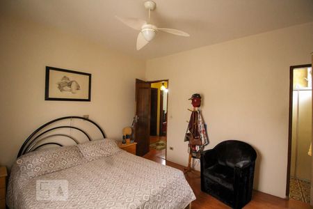 Casa à venda com 261m², 3 quartos e 4 vagasQuarto 3 - Suíte