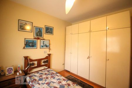 Casa à venda com 261m², 3 quartos e 4 vagasQuarto 2