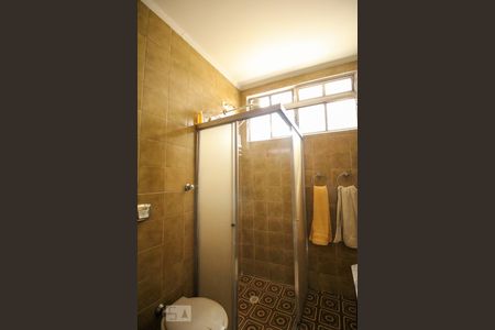 Casa à venda com 261m², 3 quartos e 4 vagasBanheiro Quarto 3 - Suíte