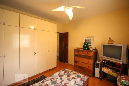 Casa à venda com 261m², 3 quartos e 4 vagasQuarto 2