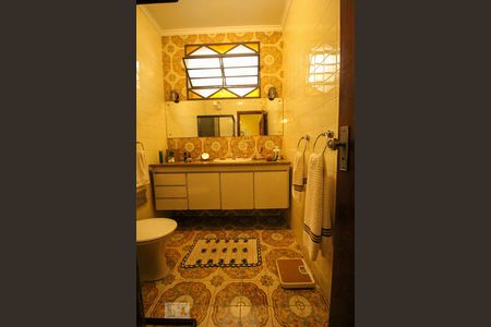 Casa à venda com 261m², 3 quartos e 4 vagasBanheiro