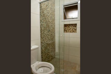 Banheiro de apartamento para alugar com 1 quarto, 45m² em Vila Maria Alta, São Paulo