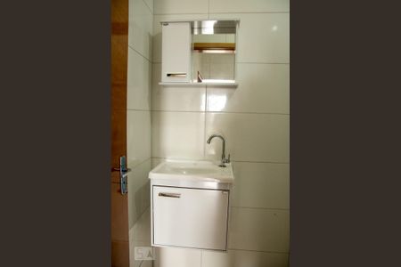 Banheiro de apartamento para alugar com 1 quarto, 45m² em Vila Maria Alta, São Paulo