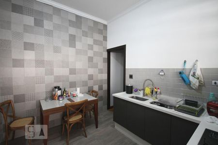 Casa à venda com 350m², 5 quartos e 1 vagaCozinha