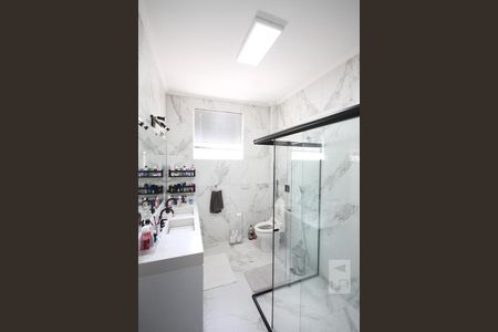 Casa à venda com 350m², 5 quartos e 1 vagaBanheiro