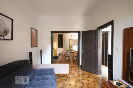 Sala de casa à venda com 5 quartos, 350m² em Liberdade, São Paulo