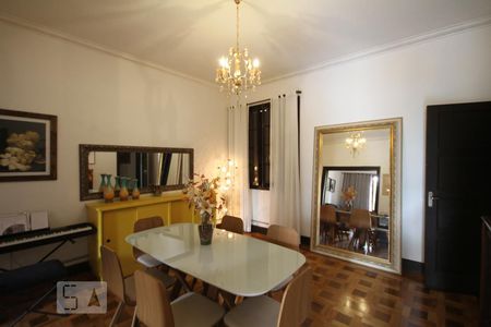 Sala de casa à venda com 5 quartos, 350m² em Liberdade, São Paulo