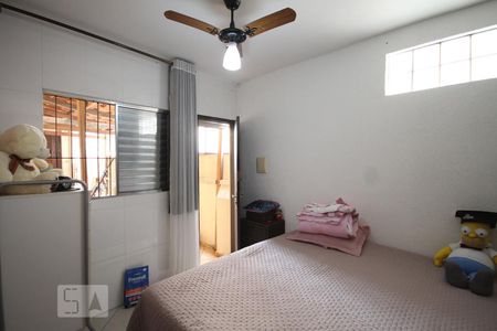 Casa à venda com 350m², 5 quartos e 1 vagaquarto dos fundos