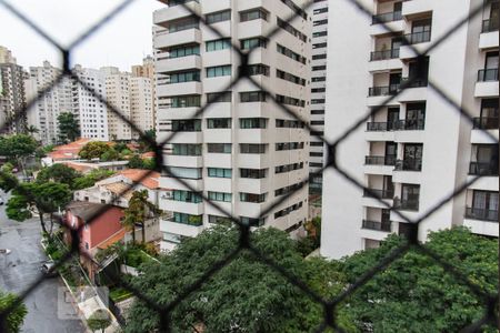Apartamento à venda com 215m², 4 quartos e 4 vagasVista da suíte 2