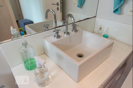 Apartamento à venda com 215m², 4 quartos e 4 vagasPia