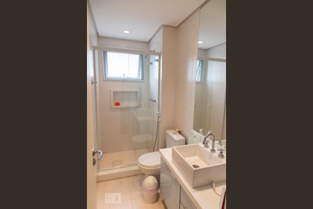 Apartamento à venda com 215m², 4 quartos e 4 vagasBanheiro da suíte 3