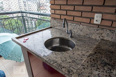 Pia de apartamento à venda com 4 quartos, 215m² em Aclimação, São Paulo