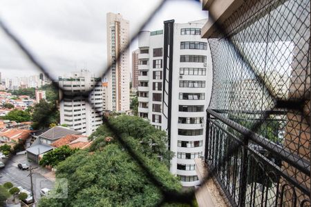 Apartamento à venda com 215m², 4 quartos e 4 vagasVista da suíte 4