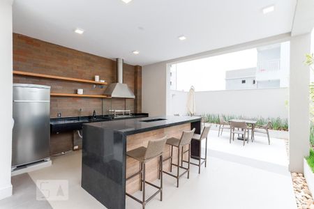 Casa de condomínio para alugar com 60m², 2 quartos e 1 vaga Casa de condomínio para alugar com 60m², 2 quartos e 1 vagaÁrea Comum - Churrasqueira