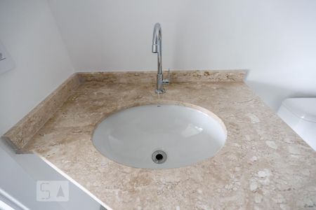 Casa de condomínio para alugar com 60m², 2 quartos e 1 vaga Casa de condomínio para alugar com 60m², 2 quartos e 1 vagaBanheiro