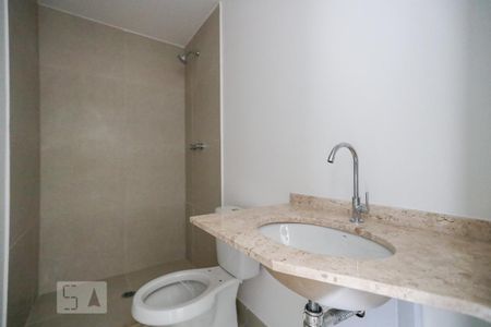 Casa de condomínio para alugar com 60m², 2 quartos e 1 vaga Casa de condomínio para alugar com 60m², 2 quartos e 1 vagaBanheiro da Suíte