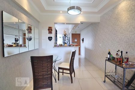 Sala de apartamento à venda com 2 quartos, 68m² em Vila Homero Thon, Santo André