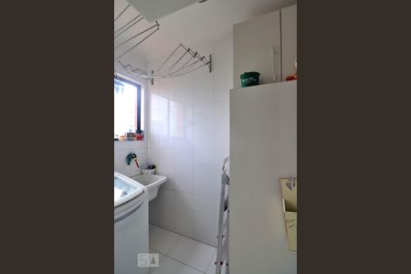 Apartamento à venda com 68m², 2 quartos e 1 vagaÁrea de Serviço