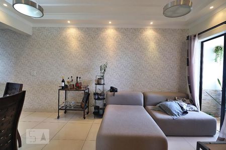 Sala de apartamento para alugar com 2 quartos, 68m² em Vila Homero Thon, Santo André
