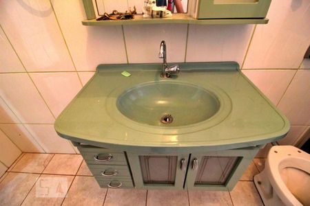 Casa à venda com 123m², 3 quartos e 2 vagasBanheiro